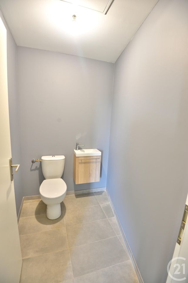 Appartement à louer - 3 pièces - 82.05 m2 - BOURG DE PEAGE - 26 - RHONE-ALPES - Century 21 Orcalla Immobilier