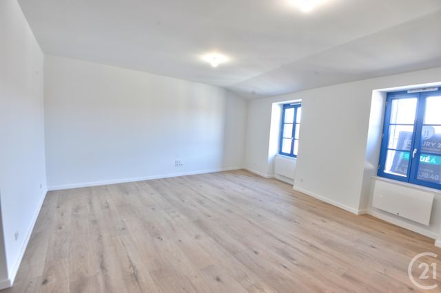 Appartement à louer - 3 pièces - 82.05 m2 - BOURG DE PEAGE - 26 - RHONE-ALPES - Century 21 Orcalla Immobilier